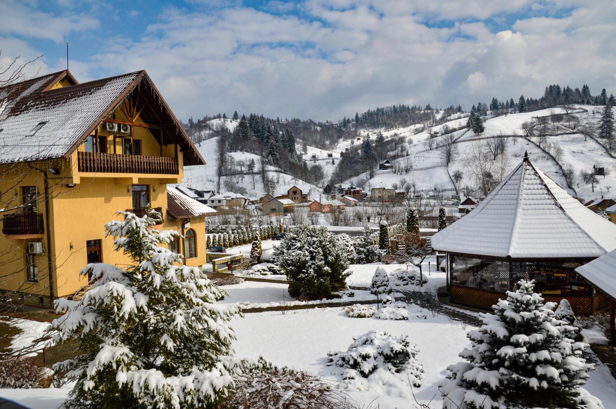 Dor De Munte Hotel Sadova  Exterior photo